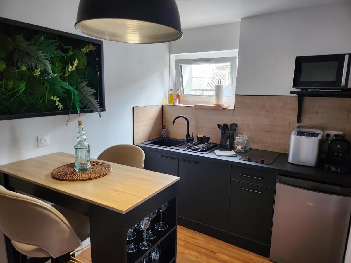 Caen, Tu M'Aimes - Suite Romantique Exterior foto